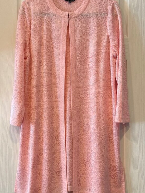 Mishook Sheer Floral Knit Topper in Pink